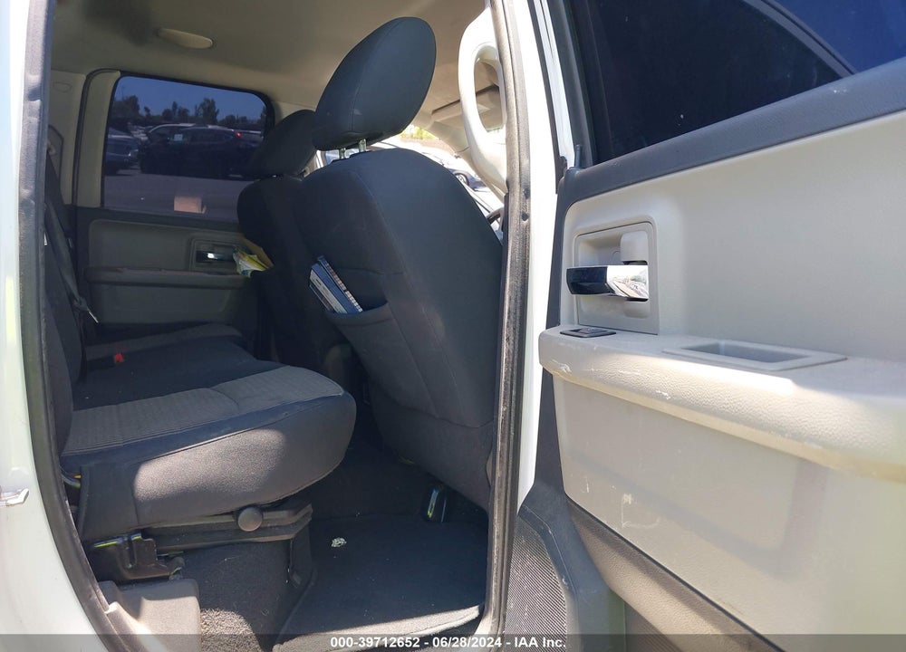 2011 RAM 1500 SLT VIN: 1D7RV1GTXBS672126