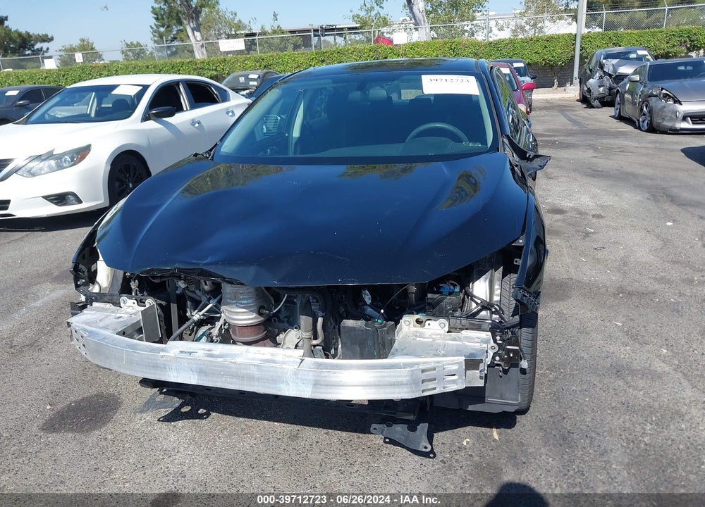 2018 HONDA CIVIC EX VIN: 2HGFC2F79JH605568