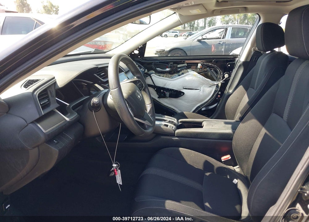 2018 HONDA CIVIC EX VIN: 2HGFC2F79JH605568