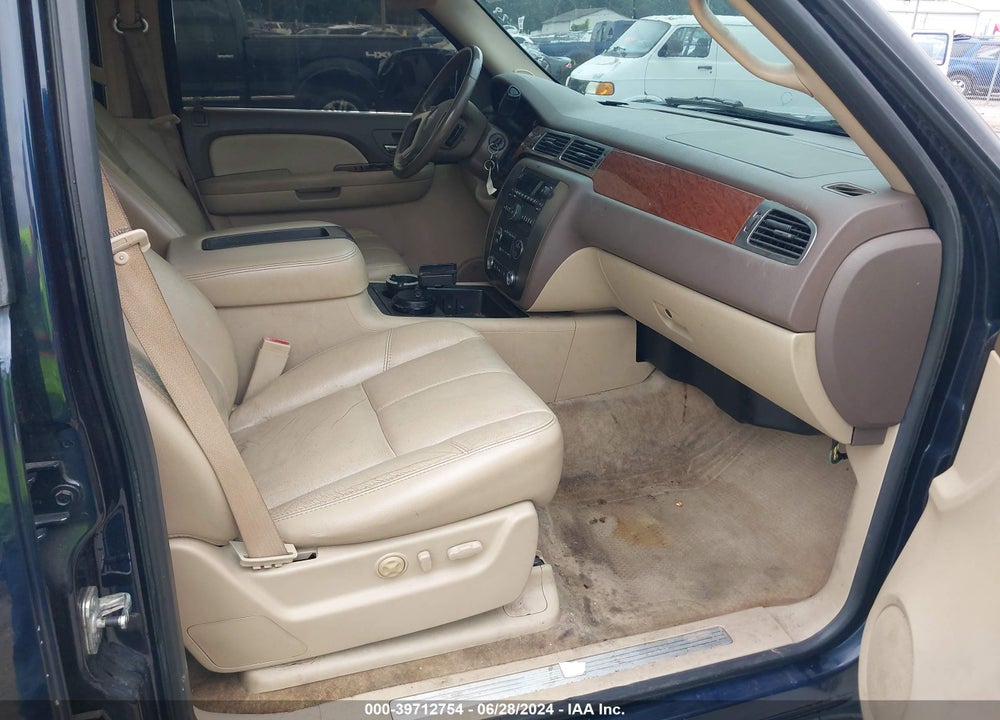 2007 GMC YUKON SLT VIN: 1GKFK13047J207036
