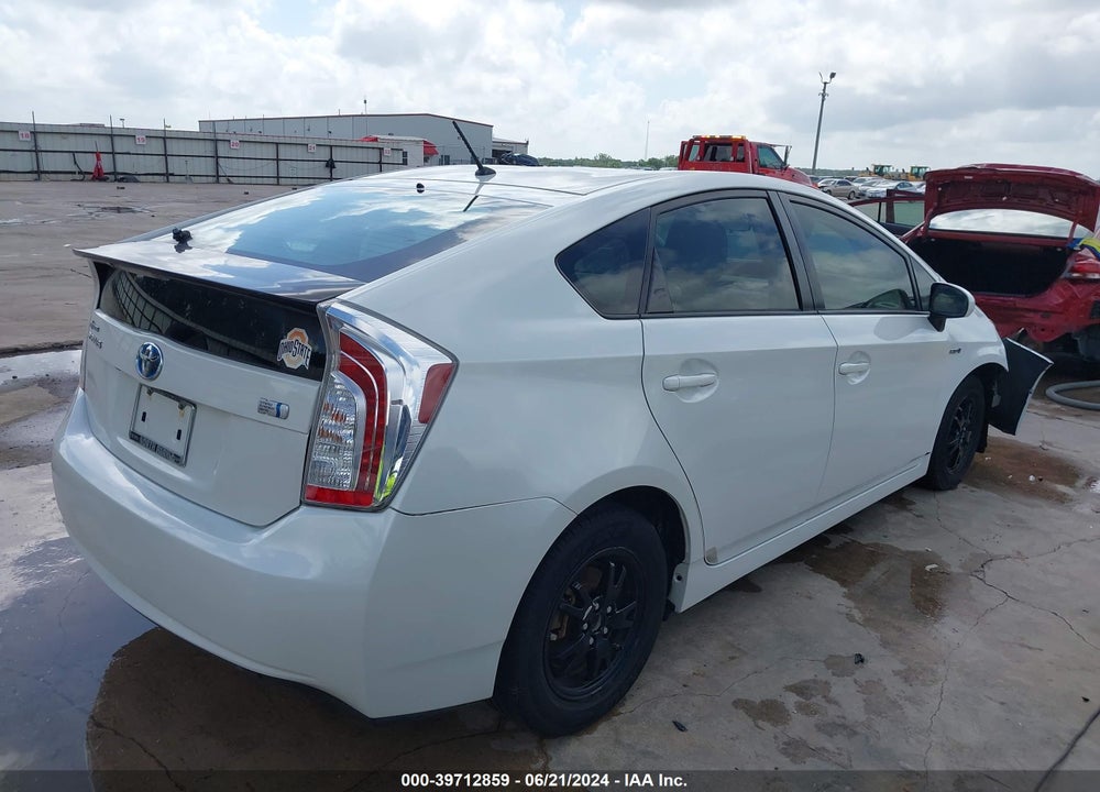 2015 TOYOTA PRIUS TWO VIN: JTDKN3DU7F1879167