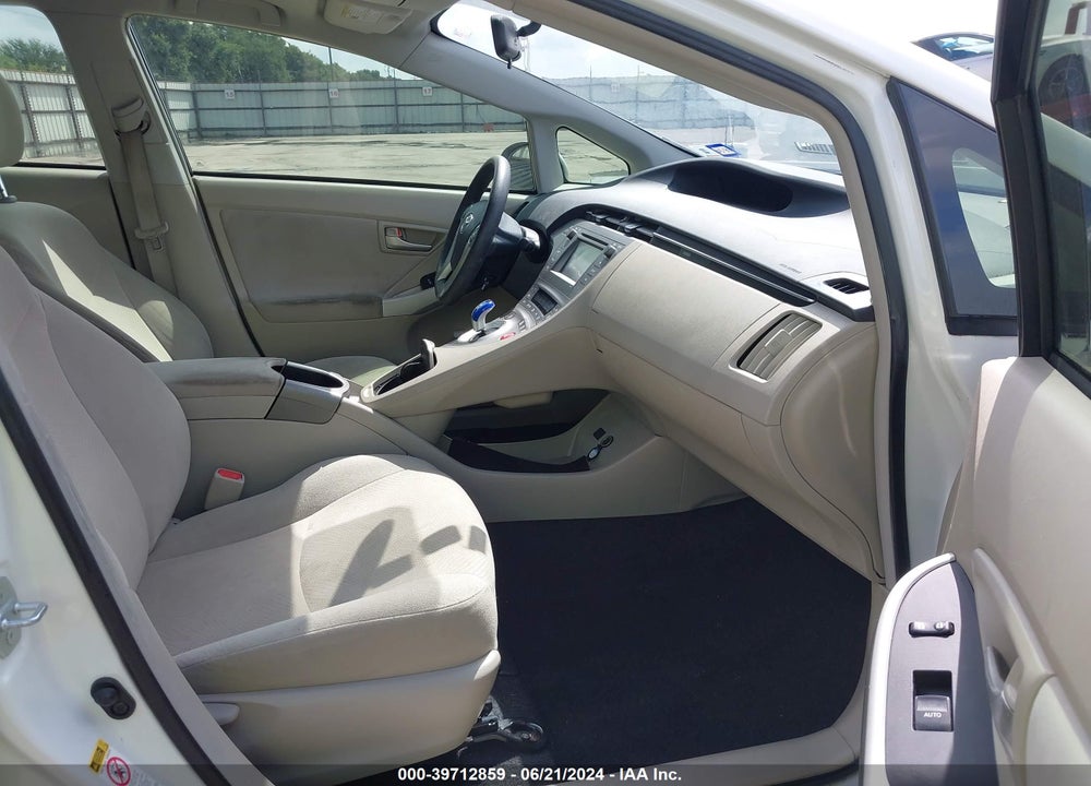 2015 TOYOTA PRIUS TWO VIN: JTDKN3DU7F1879167