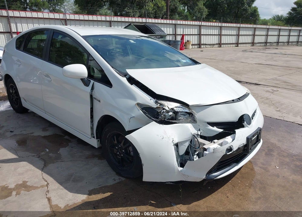 2015 TOYOTA PRIUS TWO VIN: JTDKN3DU7F1879167