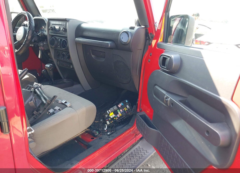 2008 JEEP WRANGLER UNLIMITED X VIN: 1J4GA39108L625950