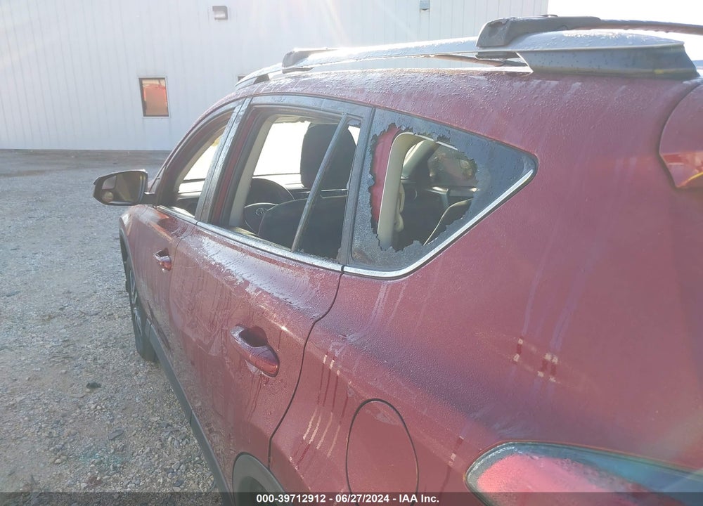 2018 TOYOTA RAV4 LE VIN: 2T3BFREV8JW833462
