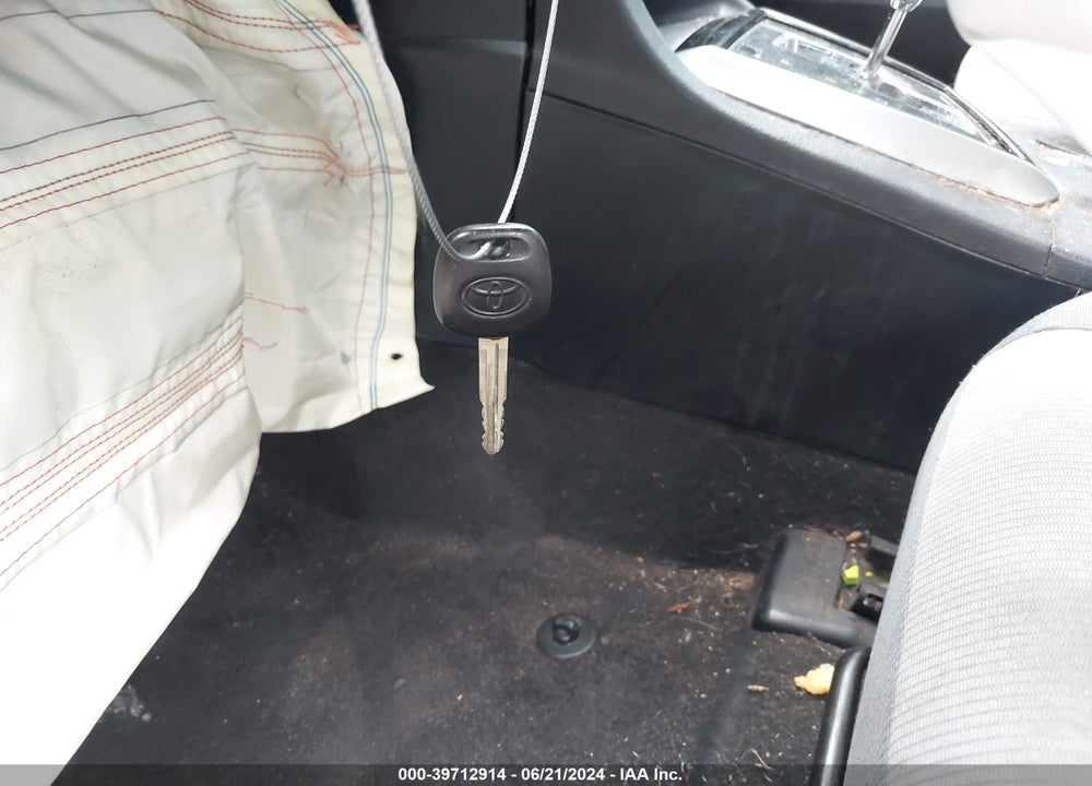 2016 TOYOTA COROLLA L VIN: 2T1BURHE1GC734714