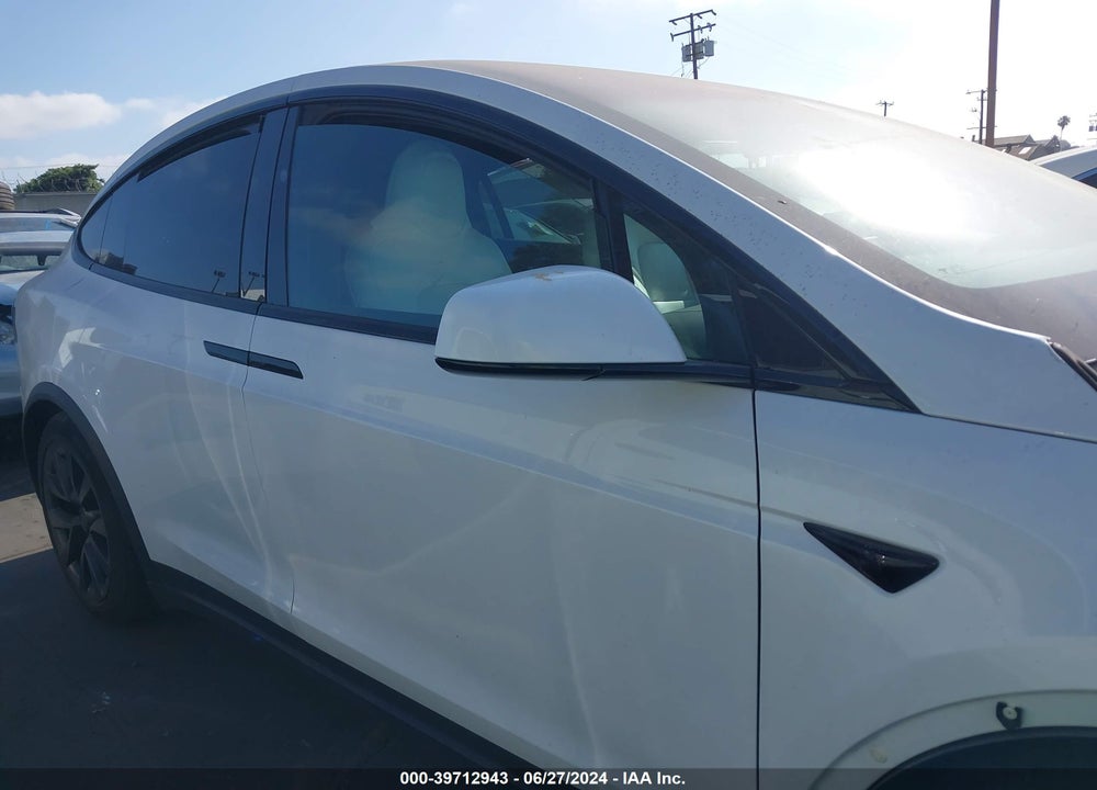 2023 TESLA MODEL X DUAL MOTOR ALL-WHEEL DRIVE/STANDARD RANGE VIN: 7SAXCDE53PF381181