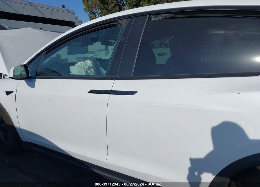 2023 TESLA MODEL X DUAL MOTOR ALL-WHEEL DRIVE/STANDARD RANGE VIN: 7SAXCDE53PF381181