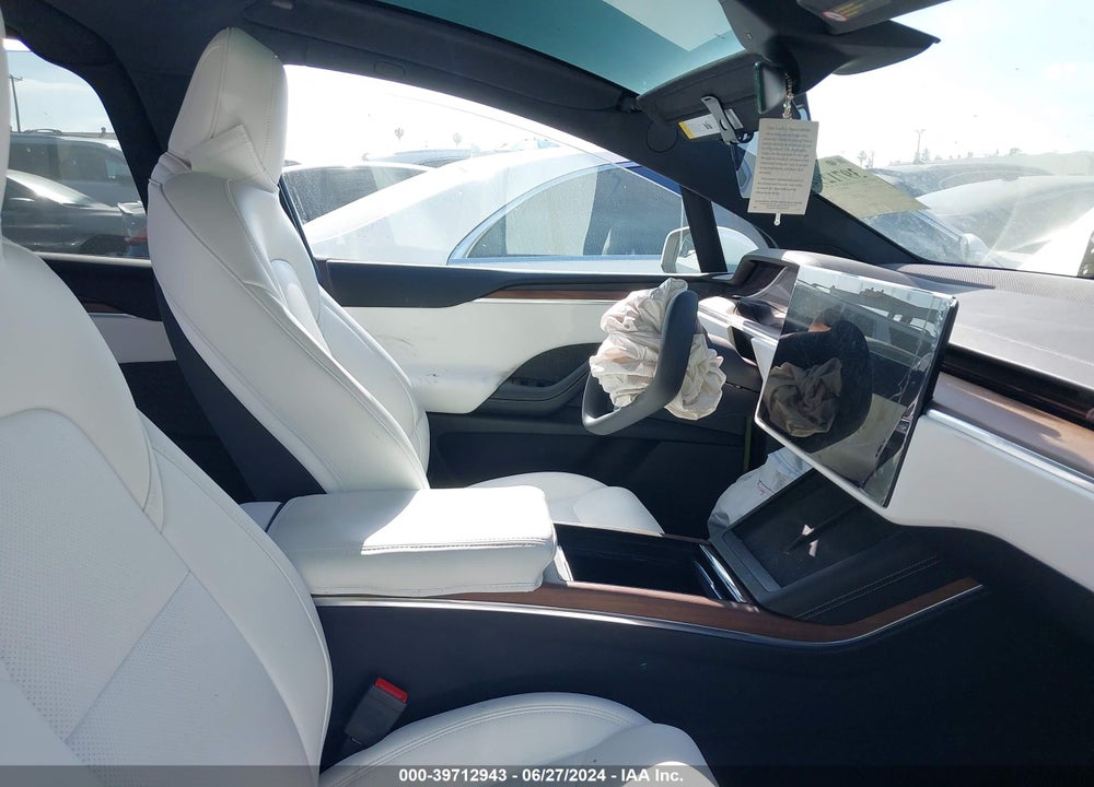 2023 TESLA MODEL X DUAL MOTOR ALL-WHEEL DRIVE/STANDARD RANGE VIN: 7SAXCDE53PF381181