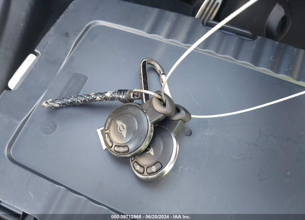 2013 MINI COUPE COOPER S VIN: WMWSX3C59DT466430