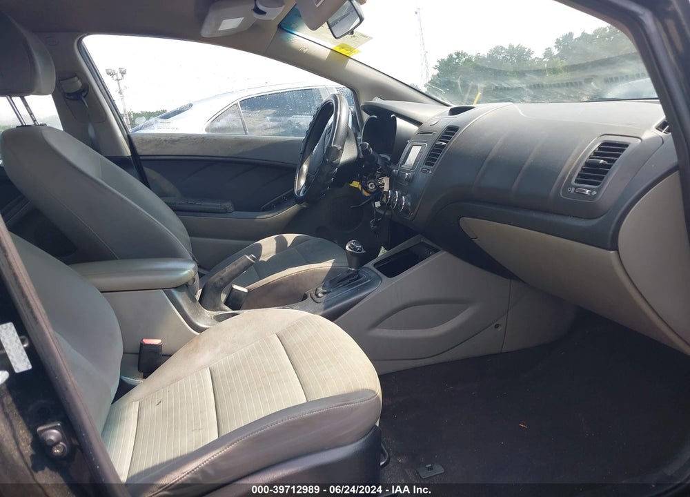 2016 KIA FORTE LX VIN: KNAFX4A67G5550807