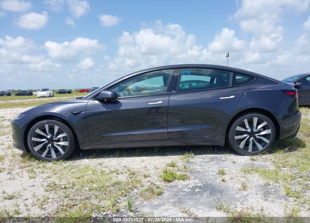 2024 TESLA MODEL 3 REAR-WHEEL DRIVE VIN: 5YJ3E1EAXRF751319
