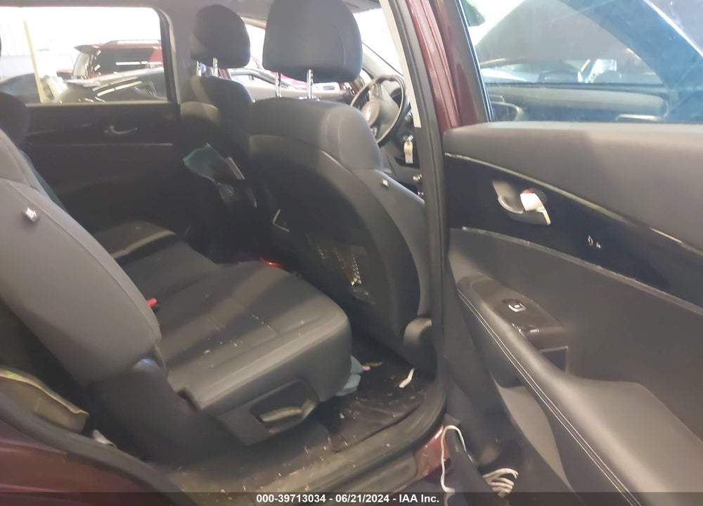 2017 KIA SORENTO 2.4L LX VIN: 5XYPG4A32HG211832