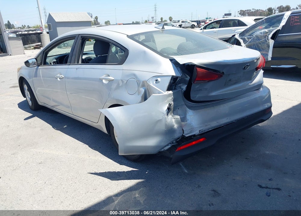 2017 KIA FORTE LX VIN: 3KPFK4A72HE082016