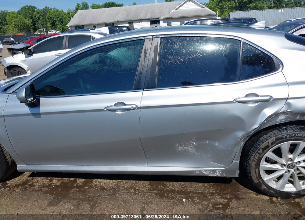 2021 TOYOTA CAMRY LE VIN: 4T1C11AK8MU493940