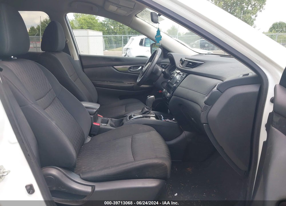 2017 NISSAN ROGUE SV VIN: 5N1AT2MV4HC890795