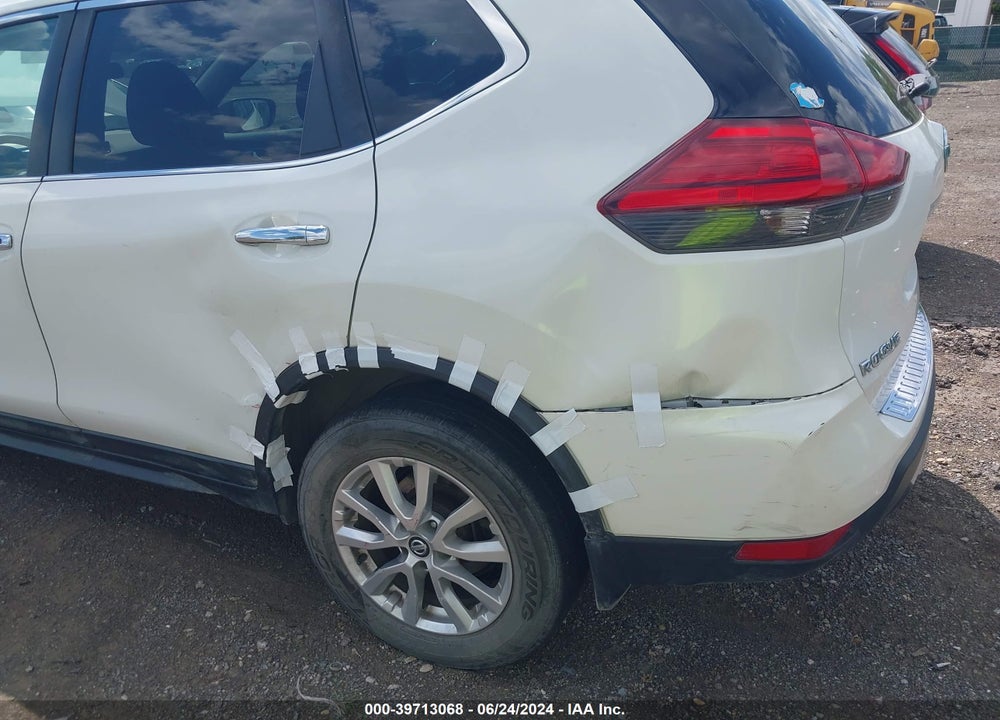 2017 NISSAN ROGUE SV VIN: 5N1AT2MV4HC890795