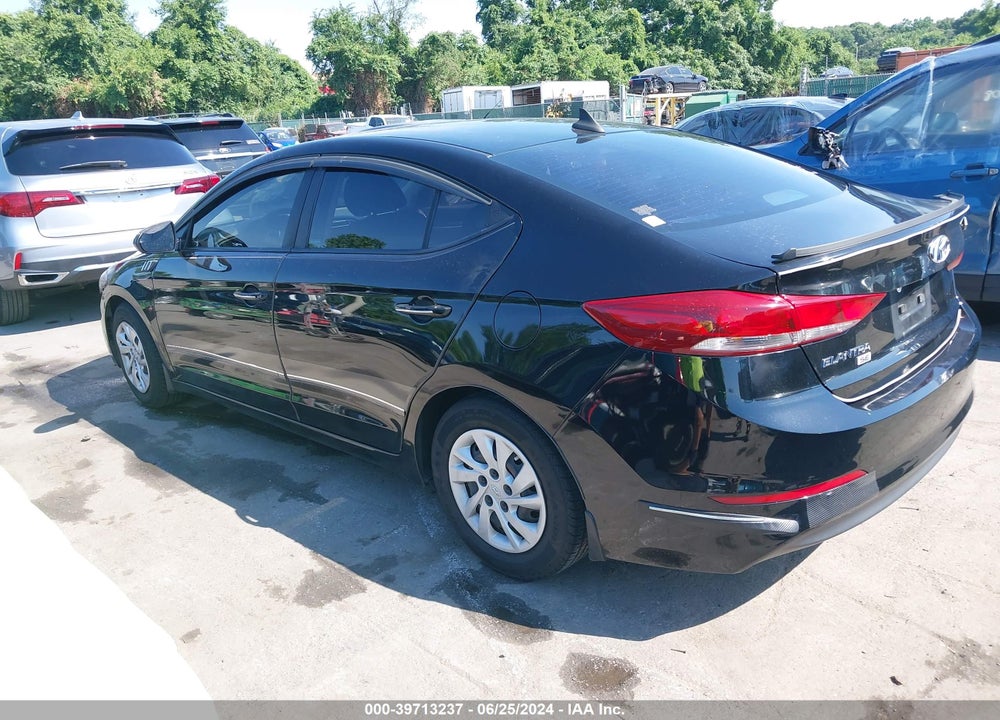 2018 HYUNDAI ELANTRA SE VIN: KMHD74LF4JU470316