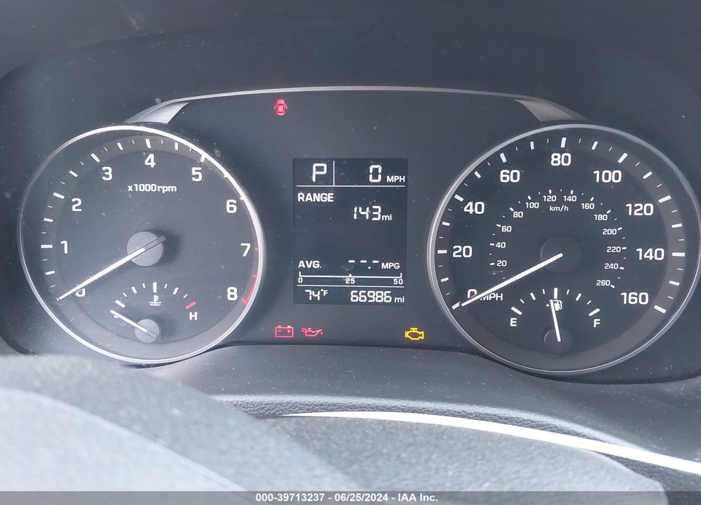 2018 HYUNDAI ELANTRA SE VIN: KMHD74LF4JU470316