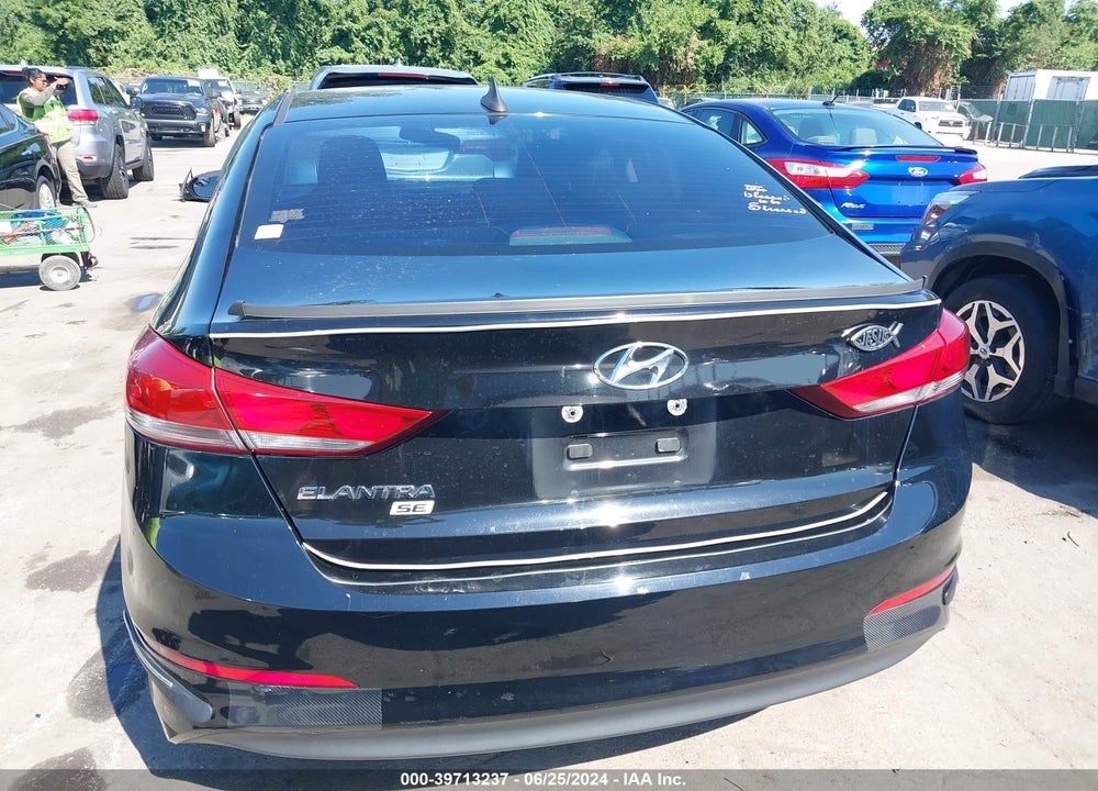 2018 HYUNDAI ELANTRA SE VIN: KMHD74LF4JU470316