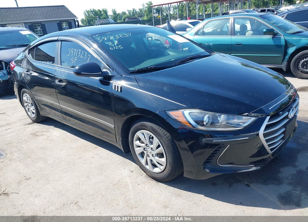 2018 HYUNDAI ELANTRA SE VIN: KMHD74LF4JU470316