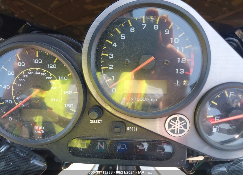 2001 YAMAHA FZS10 VIN: JYARN07E41A001010