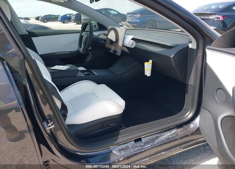 2024 TESLA MODEL 3 VIN: 5YJ3E1ET8RF773384