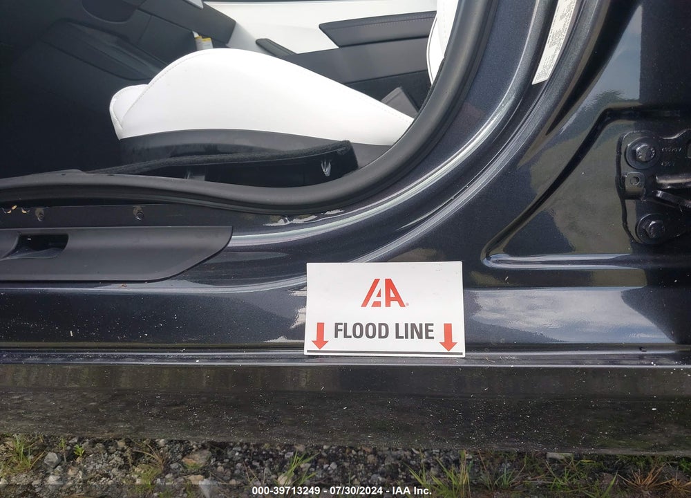 2024 TESLA MODEL 3 VIN: 5YJ3E1ET8RF773384