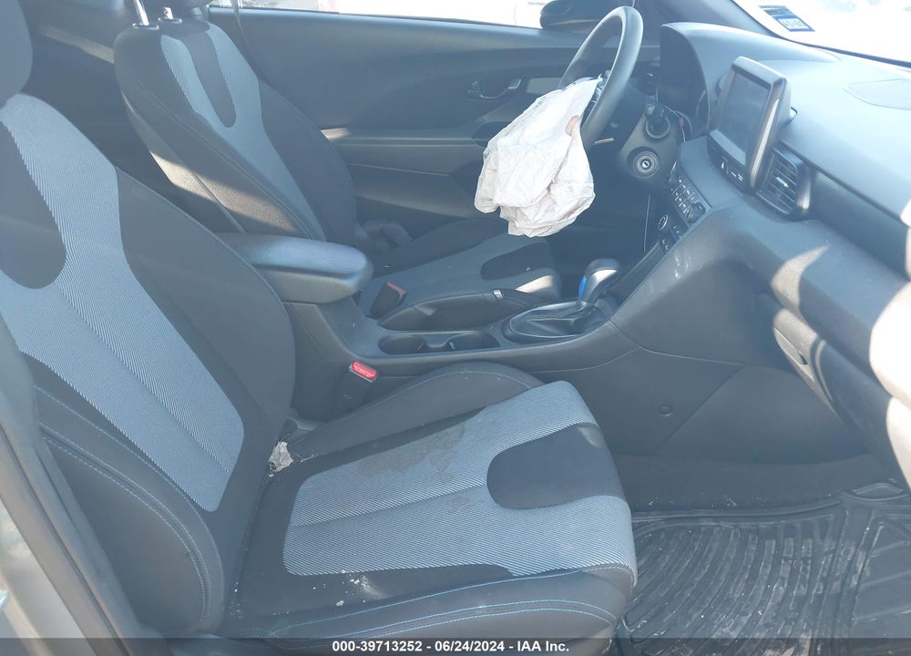 2019 HYUNDAI VELOSTER 2.0 VIN: KMHTG6AF4KU017101