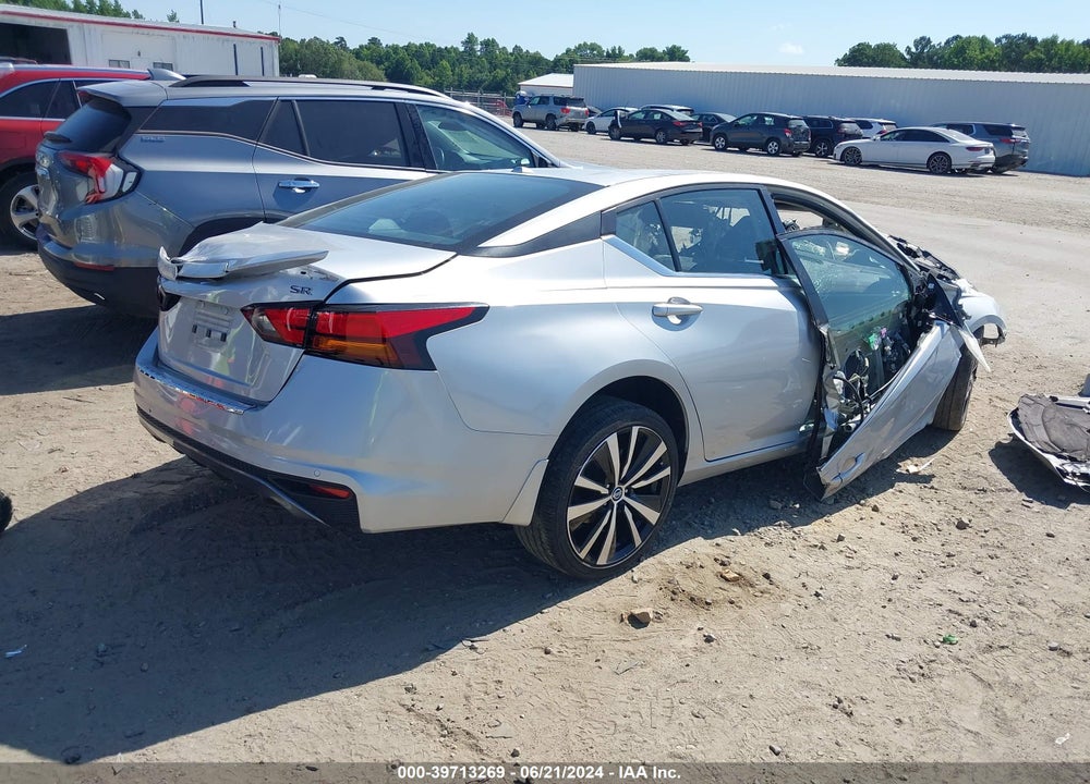 2022 NISSAN ALTIMA SR FWD VIN: 1N4BL4CV8NN340611