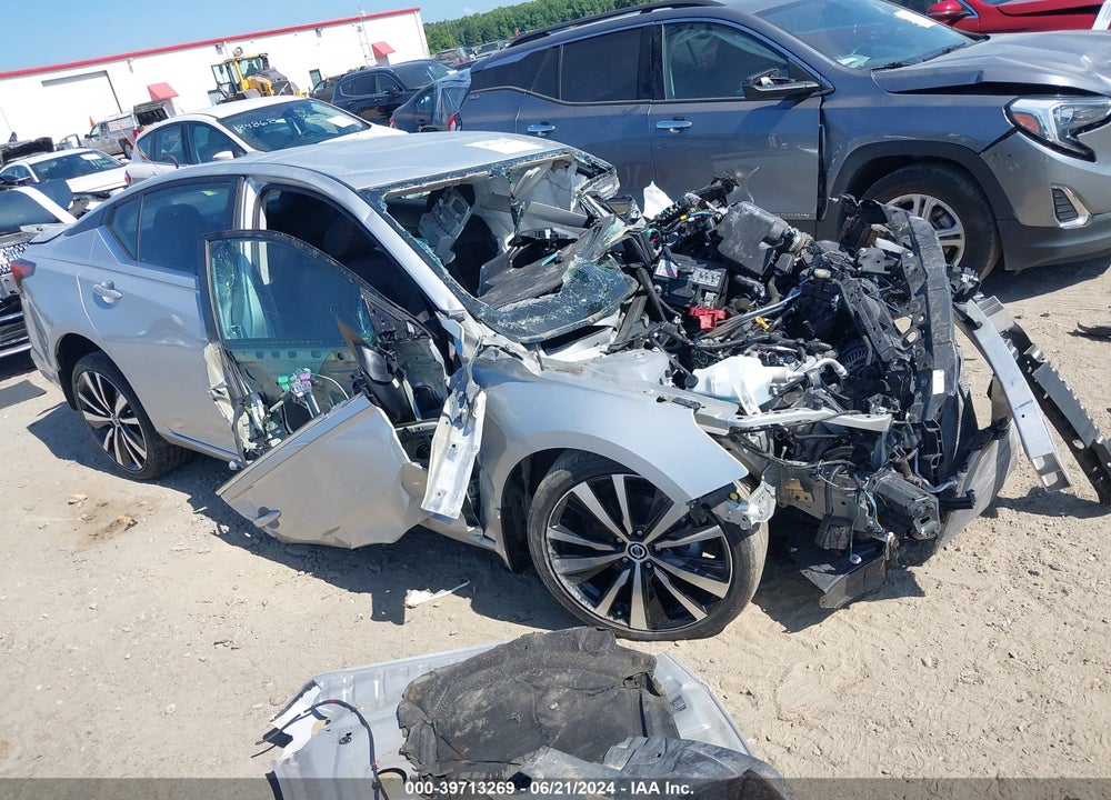 2022 NISSAN ALTIMA SR FWD VIN: 1N4BL4CV8NN340611