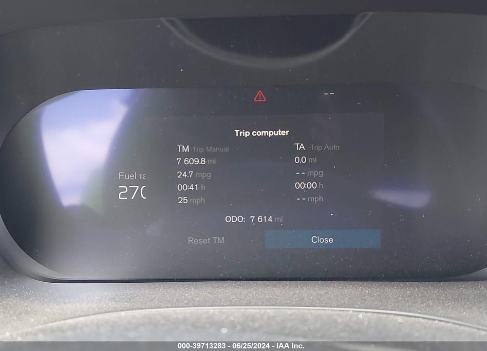 2024 VOLVO XC60 B5 PLUS DARK THEME VIN: YV4L12RL0R1723502
