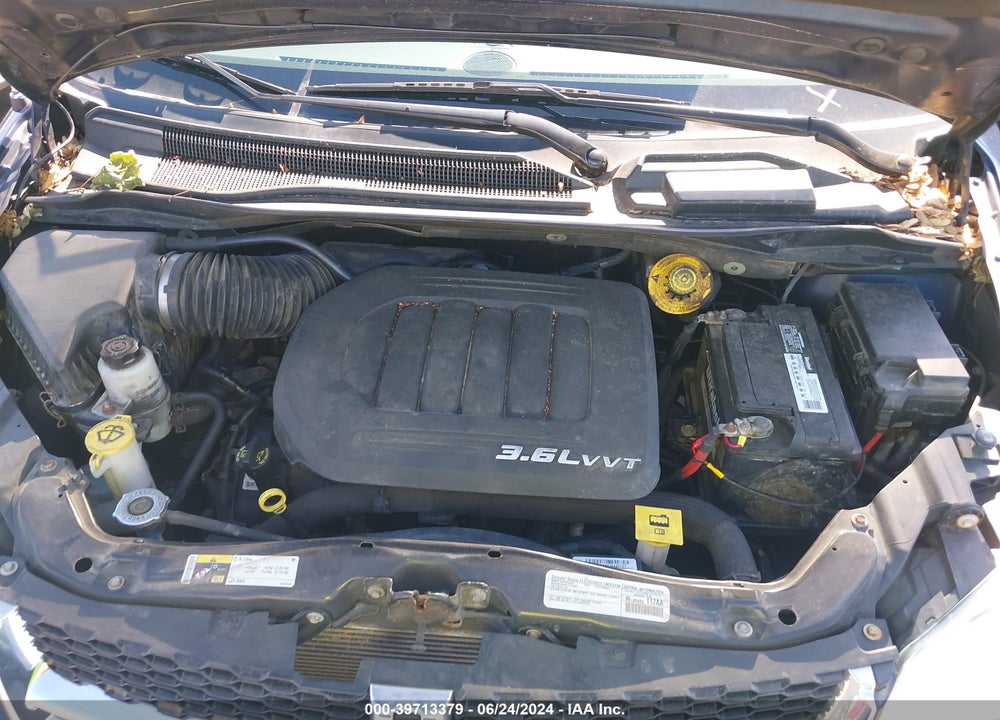 2015 DODGE GRAND CARAVAN VIN: 2C4RDGBG0FR511365