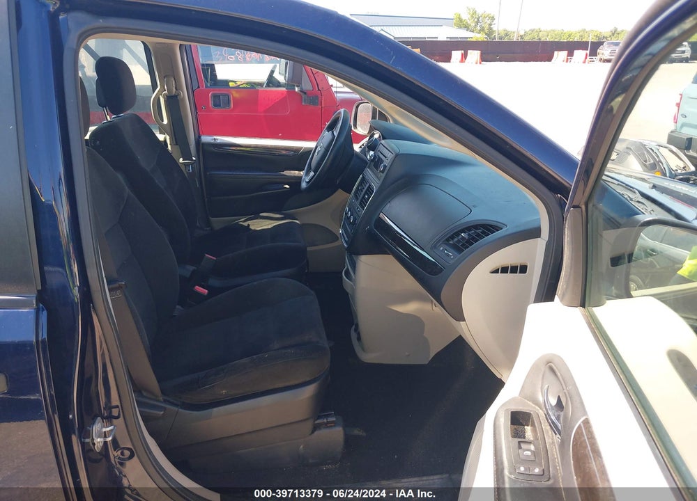 2015 DODGE GRAND CARAVAN VIN: 2C4RDGBG0FR511365