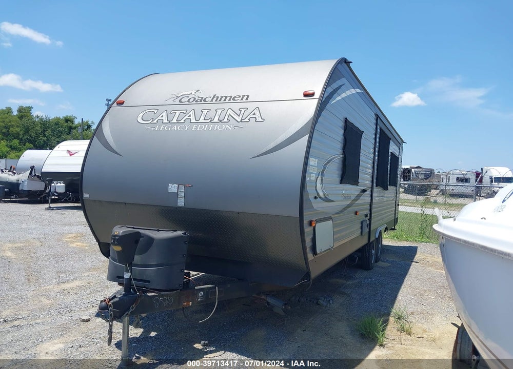 2017 FOREST RIVER CATALINA 263RLS VIN: 5ZT2CARB4HA025210