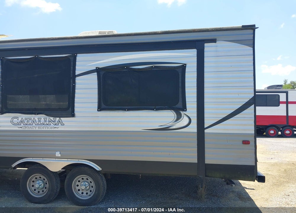 2017 FOREST RIVER CATALINA 263RLS VIN: 5ZT2CARB4HA025210