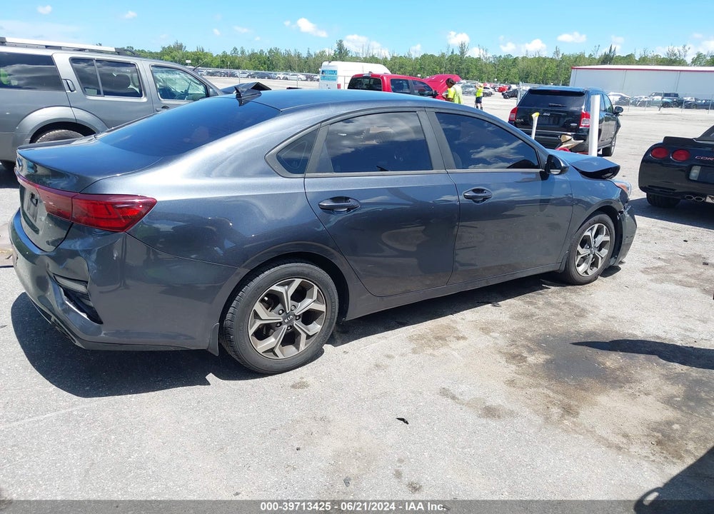 2019 KIA FORTE LXS VIN: 3KPF24AD1KE058464