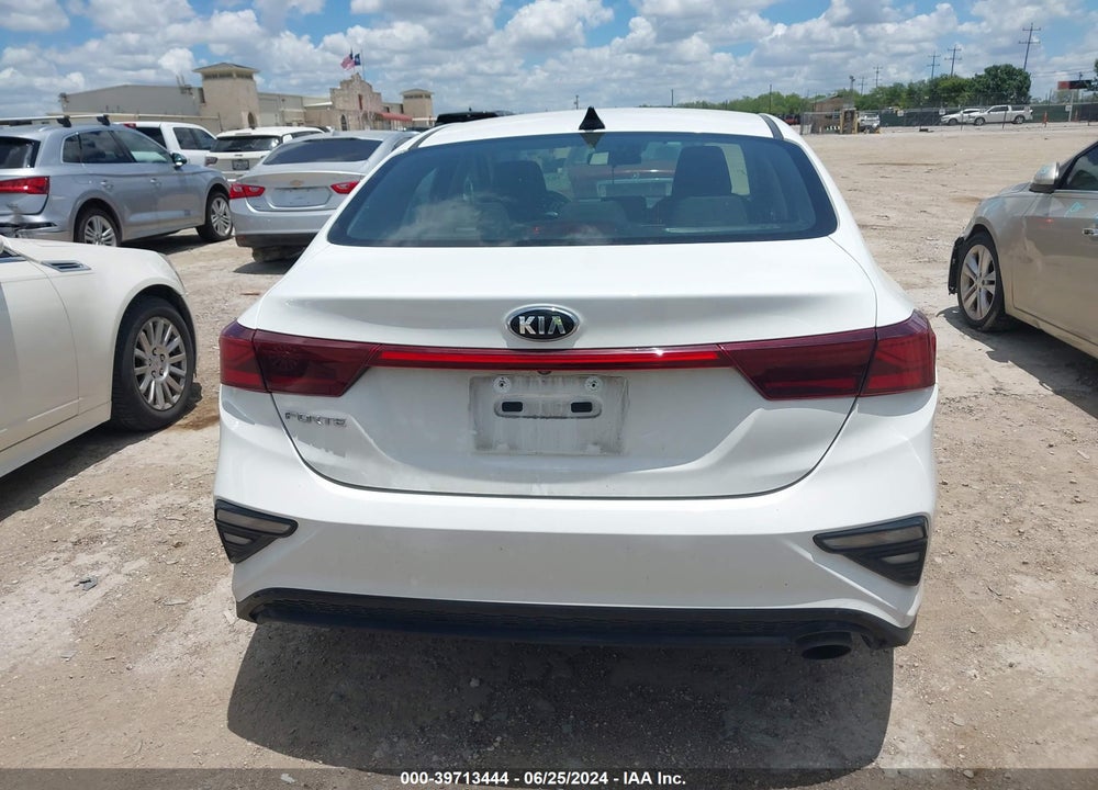 2019 KIA FORTE LXS VIN: 3KPF24AD4KE010800