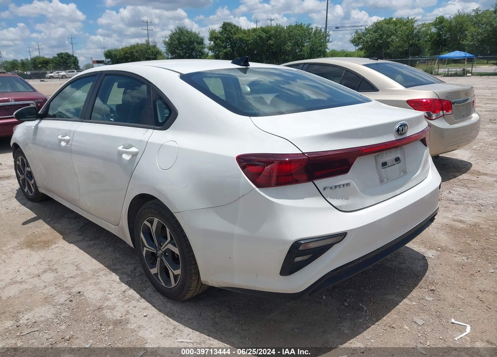2019 KIA FORTE LXS VIN: 3KPF24AD4KE010800