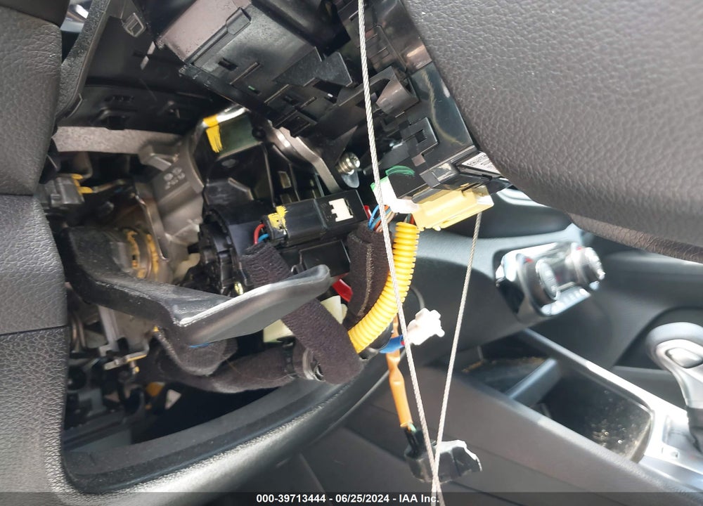 2019 KIA FORTE LXS VIN: 3KPF24AD4KE010800