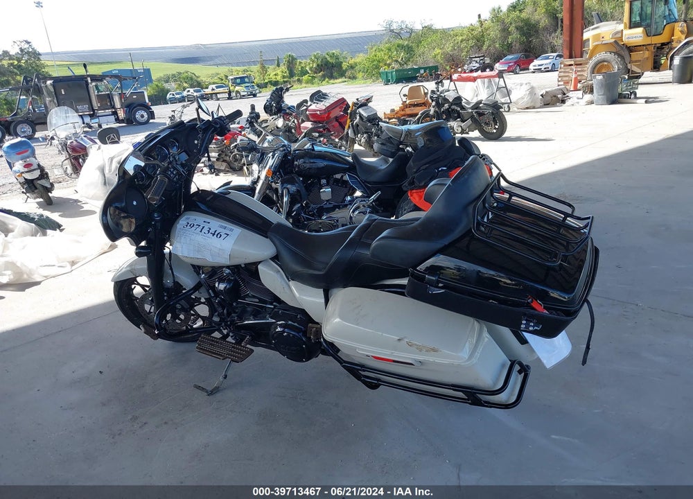 2023 HARLEY-DAVIDSON FLHXST VIN: 1HD1ABL18PB601526