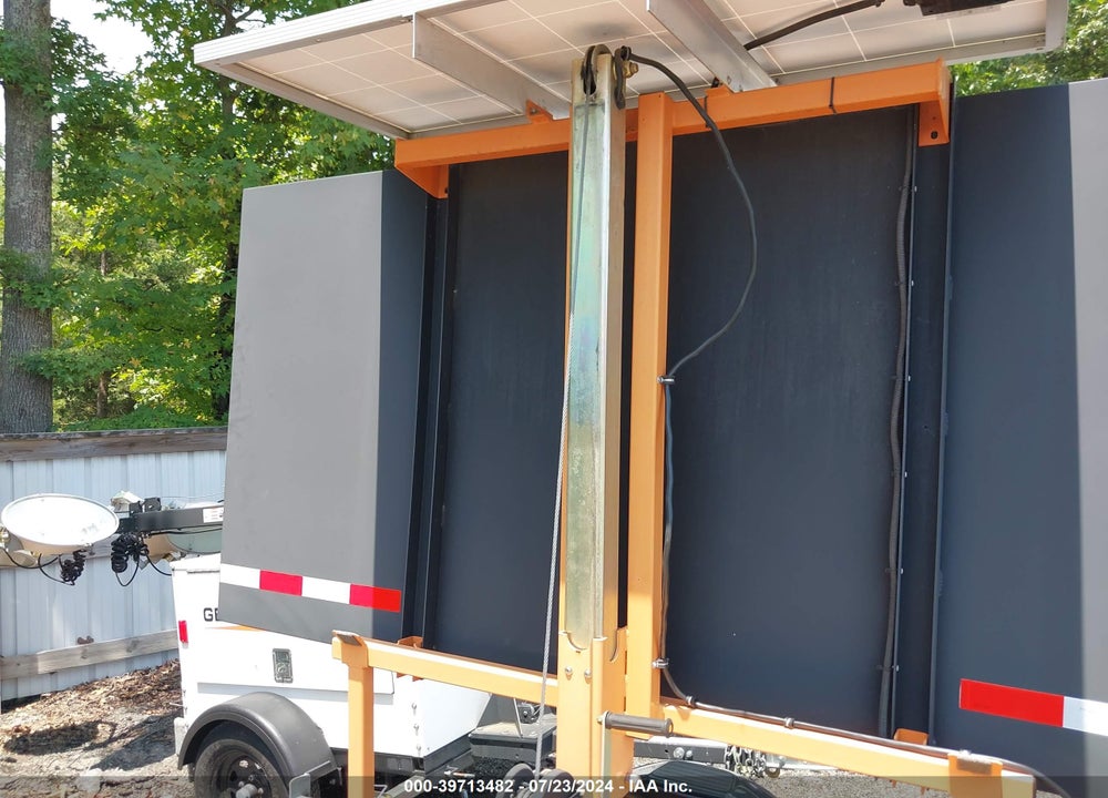2018 WORK AREA PROTECTION SMC 4000- 17 MESSAGE BOARD VIN: 1P91H1016JG301267