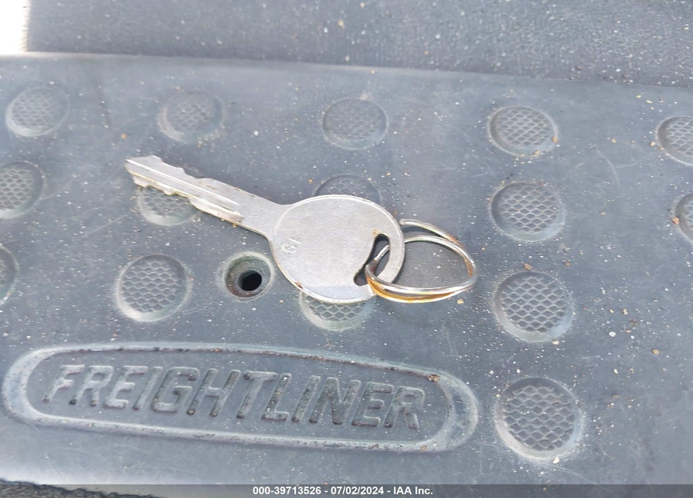 2018 FREIGHTLINER CASCADIA 125 VIN: 3AKJGLDV7JSHR7113