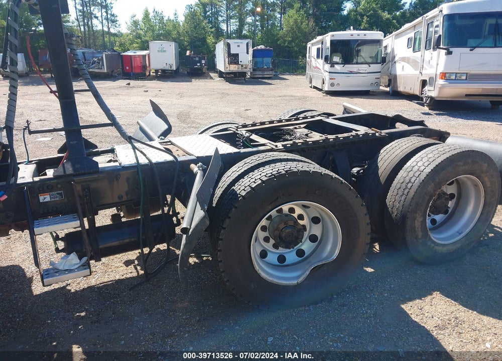 2018 FREIGHTLINER CASCADIA 125 VIN: 3AKJGLDV7JSHR7113