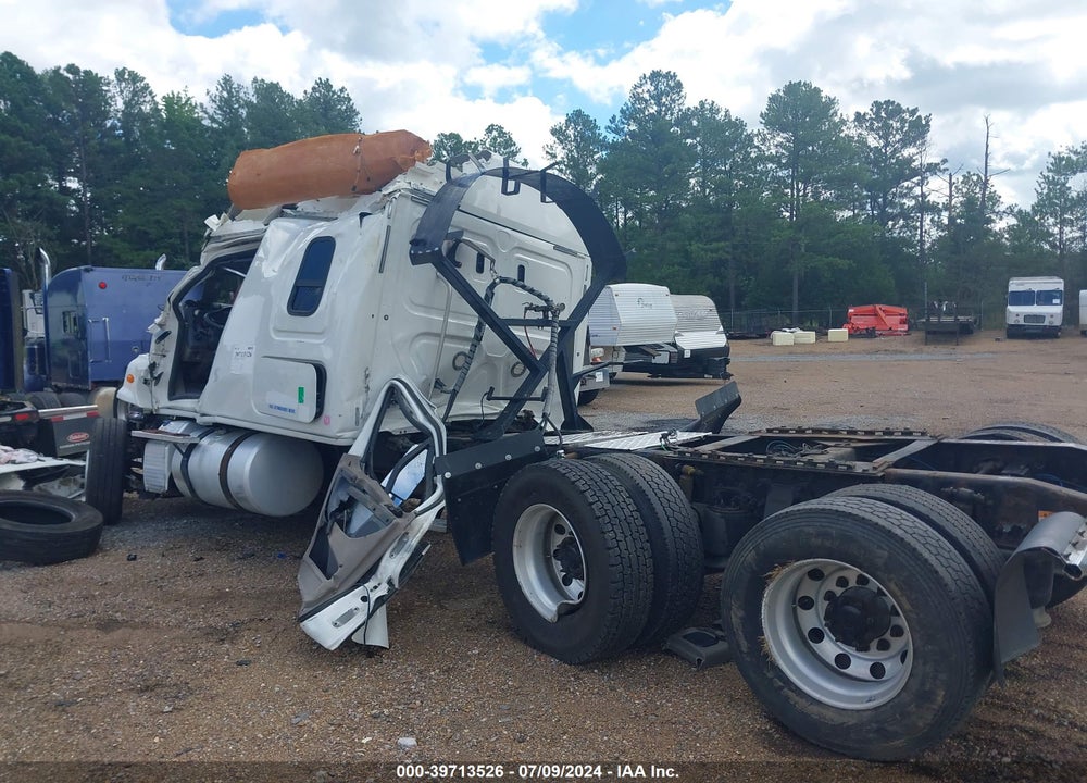 2018 FREIGHTLINER CASCADIA 125 VIN: 3AKJGLDV7JSHR7113