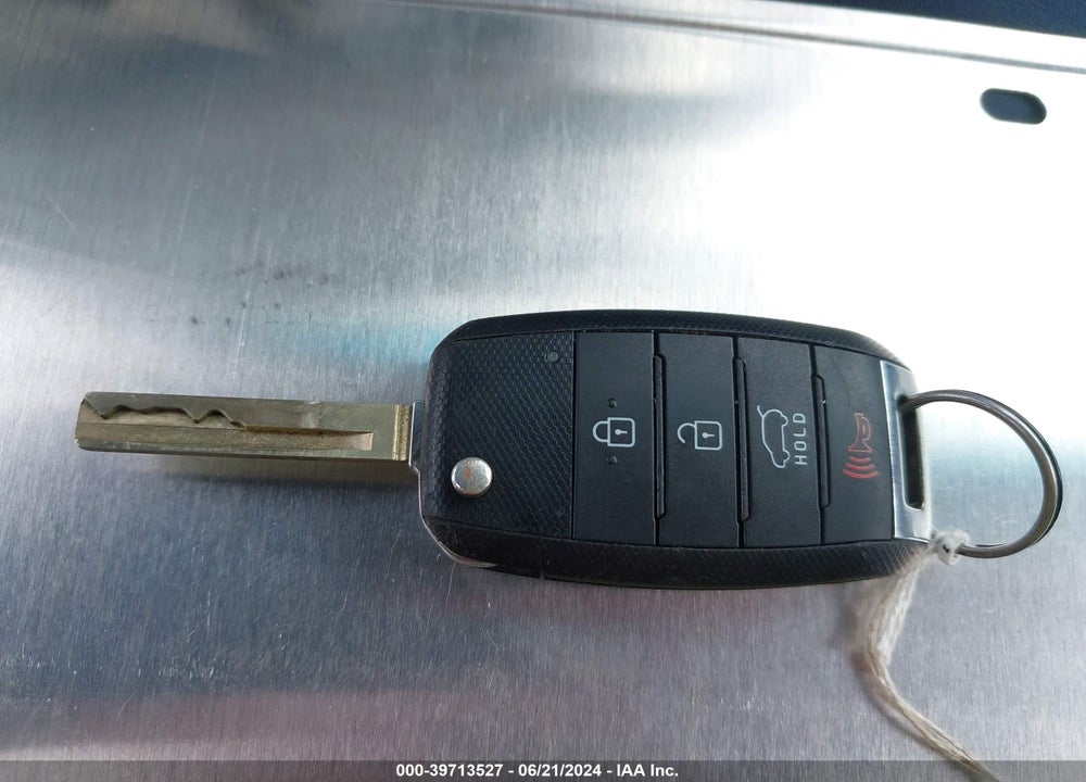 2020 KIA SORENTO 3.3L LX VIN: 5XYPG4A54LG631442
