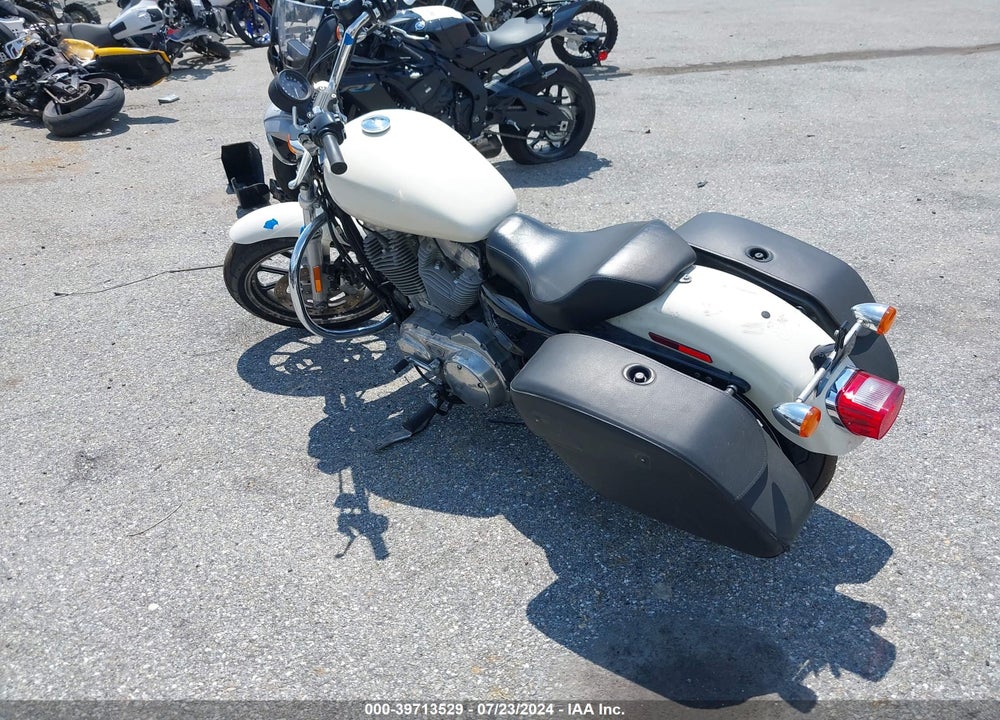 2019 HARLEY-DAVIDSON XL883 L VIN: 1HD4CR218KC402660