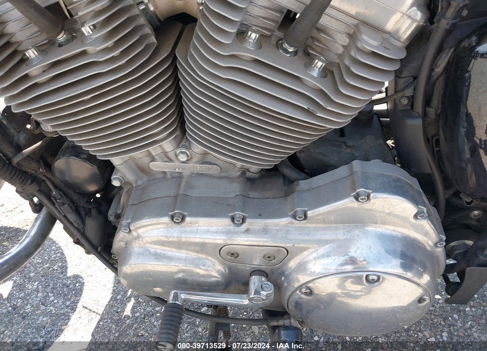 2019 HARLEY-DAVIDSON XL883 L VIN: 1HD4CR218KC402660