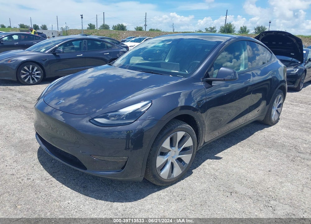 2024 TESLA MODEL Y LONG RANGE DUAL MOTOR ALL-WHEEL DRIVE VIN: 7SAYGDEEXRA272290