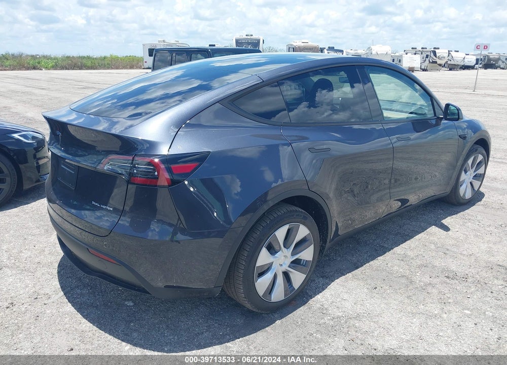 2024 TESLA MODEL Y LONG RANGE DUAL MOTOR ALL-WHEEL DRIVE VIN: 7SAYGDEEXRA272290